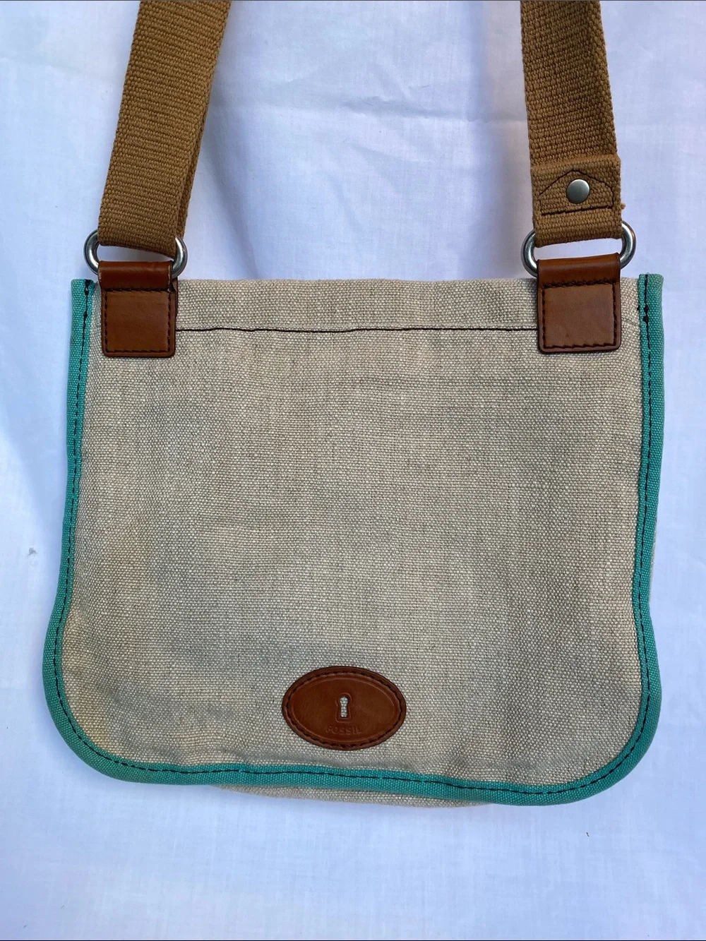 Fossil neutral canvas